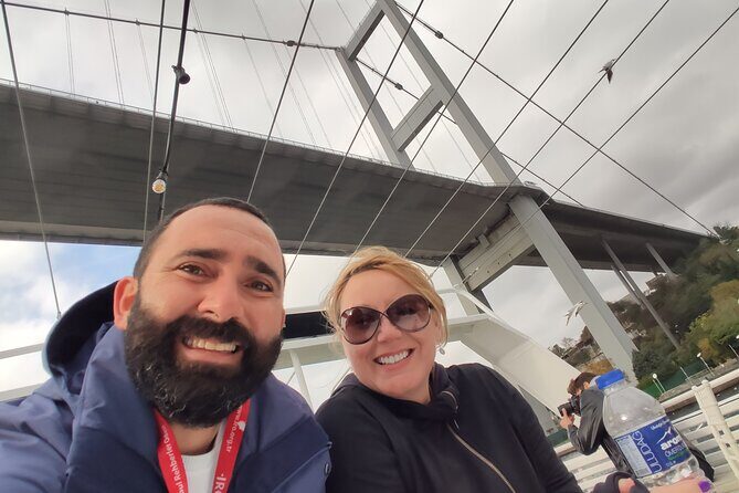 2-Hour Bosphorus Cruise in Istanbul with Guide - Fancy mosques, celebrity neighborhoods, and waterfront contrasts in motion