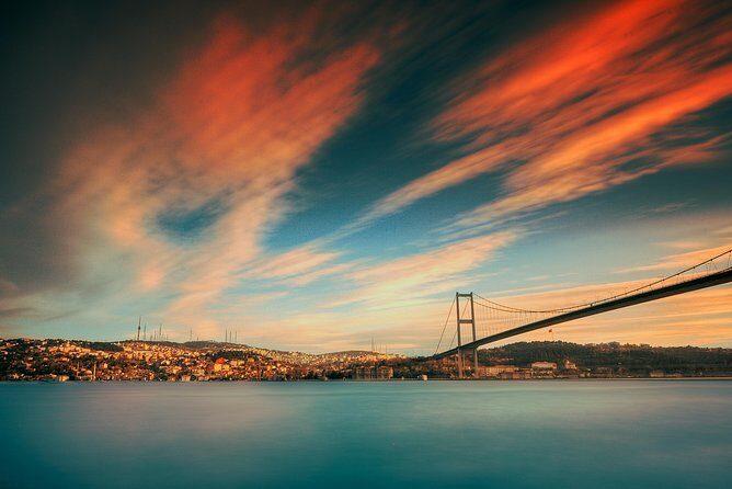 2-Hour Private Luxury Yacht Cruise on Bosphorus with Transfers - Price and logistics: what $1,140 buys you