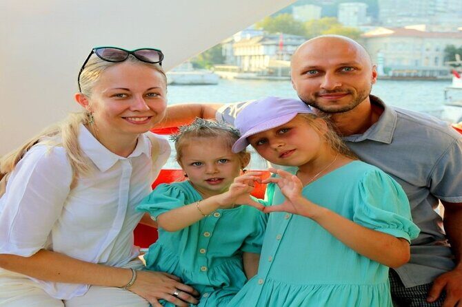 2 Hours Bosphorus Cruise Boat Tour in Istanbul - Audio guide reality check: how to make the phone narration work