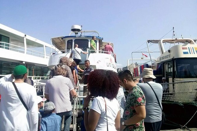 Bosphorus Cruise and Two Continents Tour with Lunch - Çamlıca Hill Lunch With a Bosphorus View That Does the Work