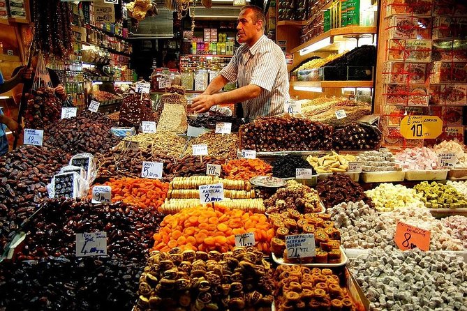 Bosphorus Cruise and Two Continents Tour with Lunch - Misir Carsisi Spice Bazaar in 30 Minutes: Quick Bites, Not a Shopping Trip