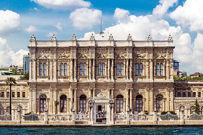 Bosphorus Cruise with Dolmabahce Palace and Istiklal Street Tour - Istiklal Caddesi: street life with real texture
