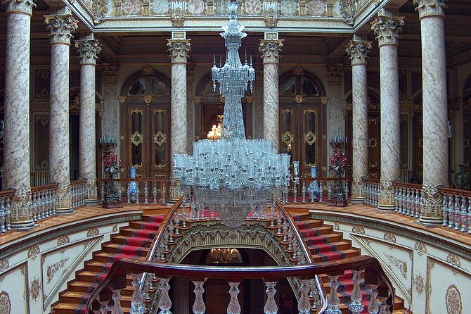 Bosphorus Cruise with Dolmabahce Palace and Istiklal Street Tour - Misir Carsisi (Spice Market): how to taste without rushing