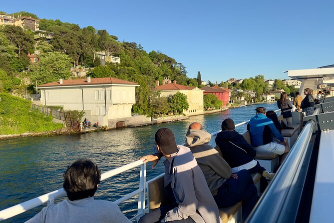 Bosphorus Daytime or Sunset Sightseeing Cruise & Audio Guide - Kuruçeşme Island to Rumeli Fortress: Private Clubs and Ottoman Defenses