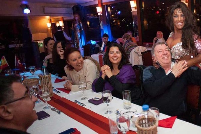 Bosphorus Dinner Cruise & Live Show – Private Table - Night Istanbul by Coach: Dolmabahçe, Beşiktaş, and Ortaköy After Dark