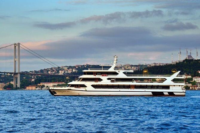 Bosphorus Dinner Cruise (Private Table) - Practical tips so you enjoy the night more (and not less)