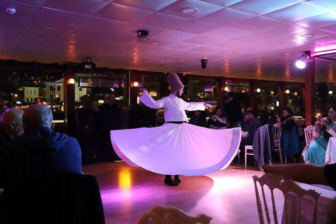 Bosphorus Dinner Cruise Tour with Private Table - The Dinner Menu: What’s Included (and What to Expect from Unlimited Drinks)