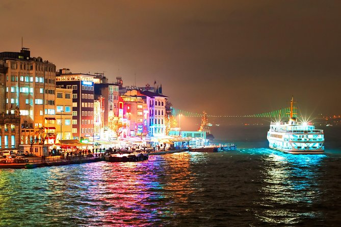 Bosphorus Dinner Cruise with Folk Dance and Live Performances - Circling palaces and fortresses: Rumeli Hisarı, the Fatih Sultan Mehmet Bridge, and an Anatolian Fortress