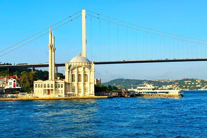 Bosphorus & Golden Horn: Sunset Yacht Cruise with Expert Guide - The Bridges: Bosphorus Bridge Glow and the “Second Bridge”
