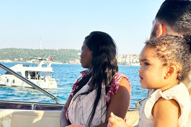 Bosphorus & Golden Horn: Sunset Yacht Cruise with Expert Guide - Beylerbeyi Palace, Üsküdar, and Maiden’s Tower: The Asian-Side Highlights