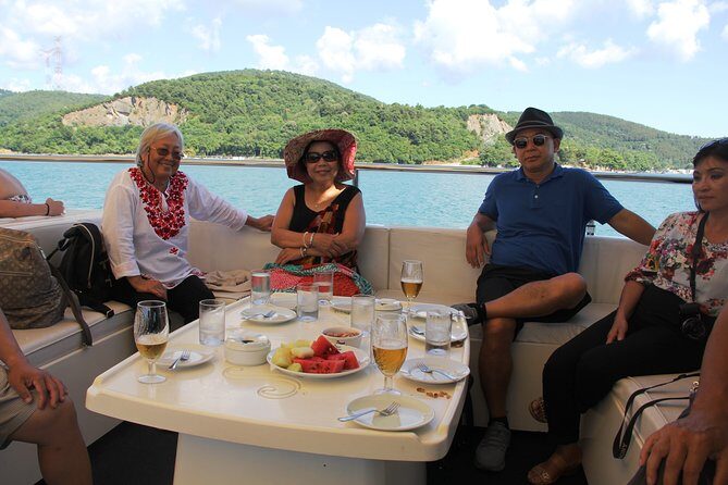 Bosphorus Luxury Lunch Cruise & Black Sea Swimming Experience - Lunch Timing: Eat Well Without Losing the Sights