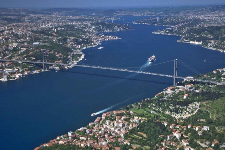 Bosphorus Only Boat Tour - Rumeli Fortress and the shoreline details you’ll want to slow down for