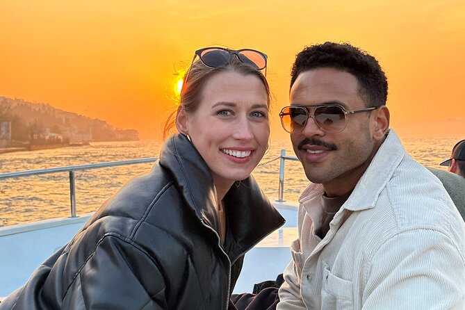 Bosphorus Sunset Cruise on Luxury Yacht with Transfers - Rumeli Hisarı and Anadolu Hisarı: Two Fortresses Guarding the Narrowest Point