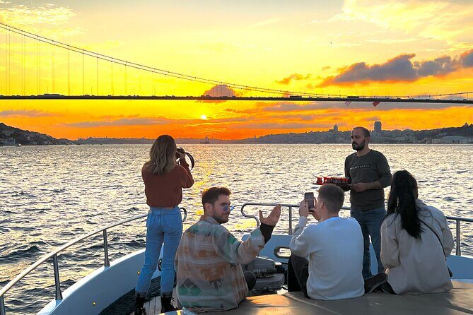 Bosphorus Sunset or Daytime Yacht Cruise with Snacks & Live Guide - Dolmabahçe Palace and Ortaköy: The European Shore Comes Alive