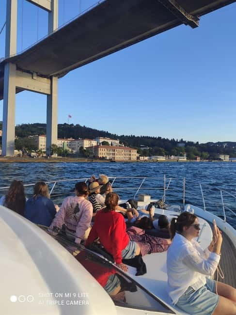 Bosphorus Sunset Yacht Cruise with Guide & Snacks - Key Points I’d Prioritize