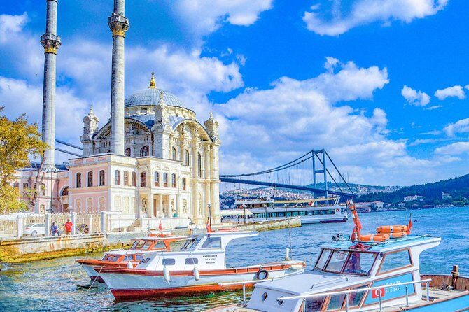 Dolmabahçe Palace with Bosphorus Cruise - Morning start: getting your bearings near Dolmabahçe