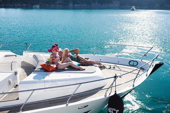 Exclusive Bosphorus Cruise - Luxury Yacht Experience in Istanbul - Anadoluhisarı Fortress across the way: the opposite shore answers back