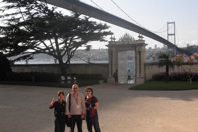 Full-Day Istanbul Tour with Bosphorus Sightseeing Cruise - Europe-to-Asia Istanbul in One Mercedes Day
