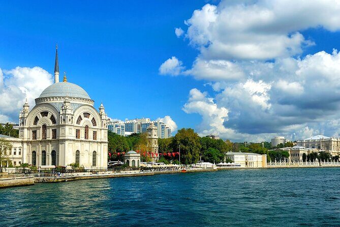 Guided Bosphorus Afternoon Cruise on Yacht - Dolmabahçe Palace and Çırağan Palace: European style meets Ottoman power