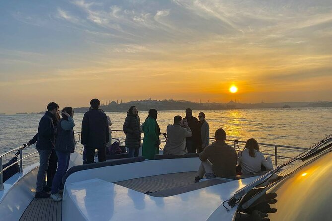 Guided Bosphorus Sunset Cruise on Luxurious Yacht - Small Group Cruise - Rumeli Hisarı and the Bosphorus Narrowing: Fortification at 600 Meters