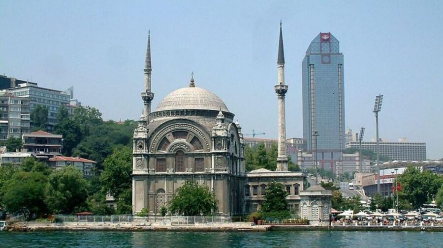 Guided Dolmabahce Palace Tour with Bosphorus Sunset Cruise - A Palace-Plus-Yacht Evening on the Bosphorus