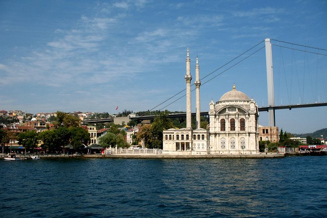 Half-Day Bosphorus Cruise to Black Sea from Istanbul with Lunch - Getting from Galataport to Rumeli Hisarı: a quick, scenic launch