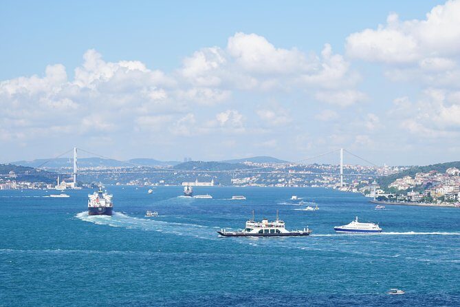 Half Day Morning Bosphorus Cruise & Spice Bazaar visit (Bus and Boat Tour) - The Golden Horn and Balat drive: quick stops with big name recognition