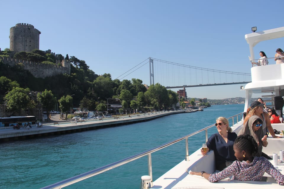 Istanbul: Bosphorus and Black Sea Cruise with Lunch - Kabataş pickup and the yacht-deck rhythm