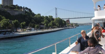 Istanbul: Bosphorus and Black Sea Cruise with Lunch - Bosphorus sights: Dolmabahçe to the bridges in one continuous view