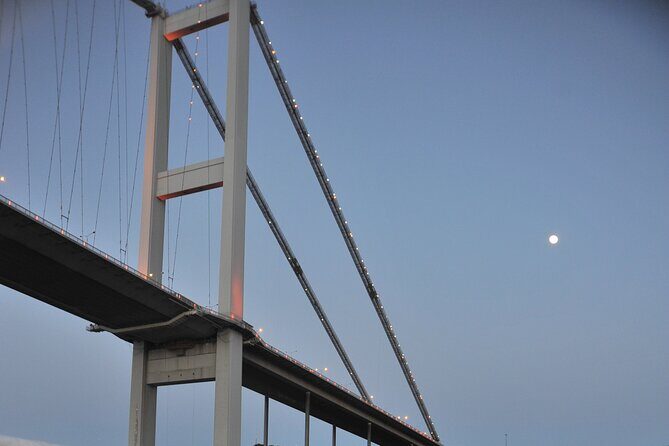 Istanbul: Bosphorus and Golden Horn Cruise with Audio Guide - Golden Horn (Halic): the harbor that shapes Istanbul’s map