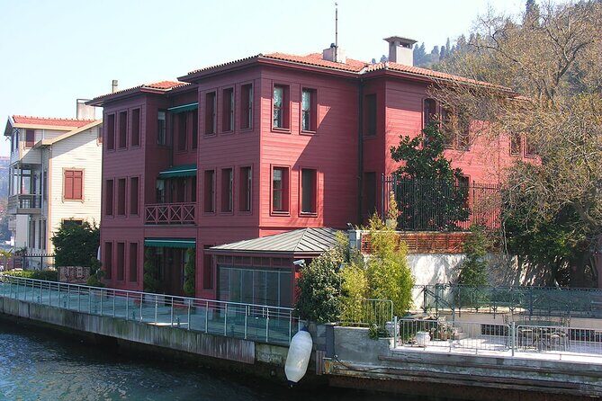 Istanbul: Bosphorus Cruise Tour - Golden Horn Panoramas by Minivan: Where Traffic Can Steal Photos