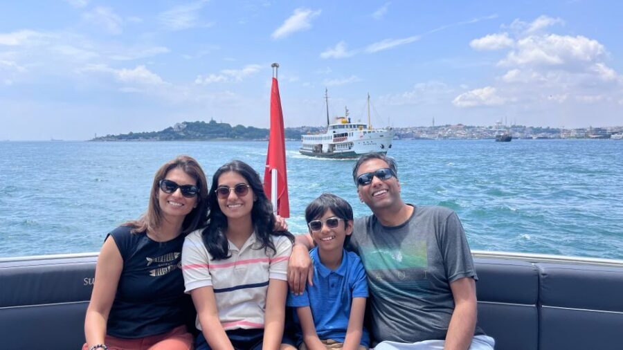 Istanbul: Bosphorus Cruise with Stopover on the Asian Side - Beylerbeyi, Üsküdar, and the Maiden’s Tower View