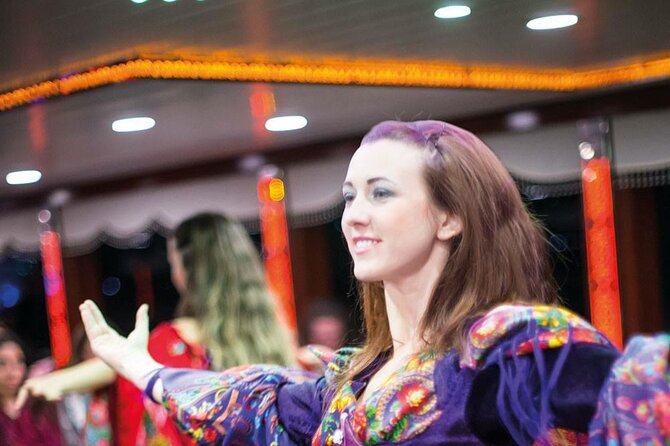 Istanbul Bosphorus Dinner Cruise and Turkish Night Show - Photography tips that match the boat reality