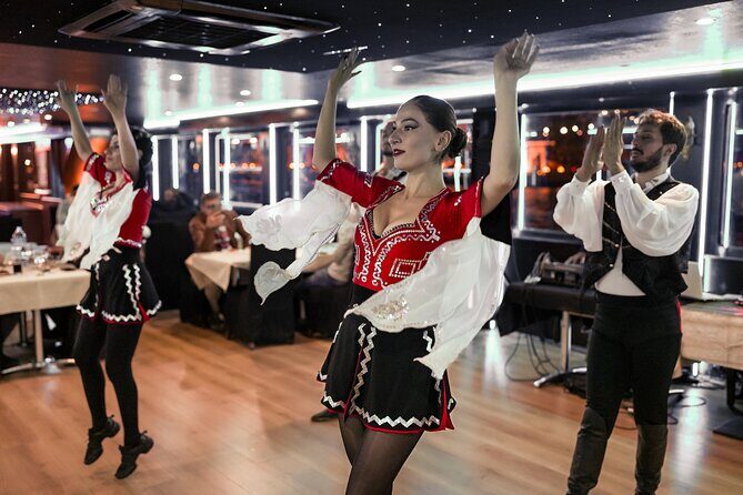 Istanbul Bosphorus Dinner Cruise: Turkish Night Show Experience - Your Four-Course Turkish Meal: What’s Included and How to Order Smart