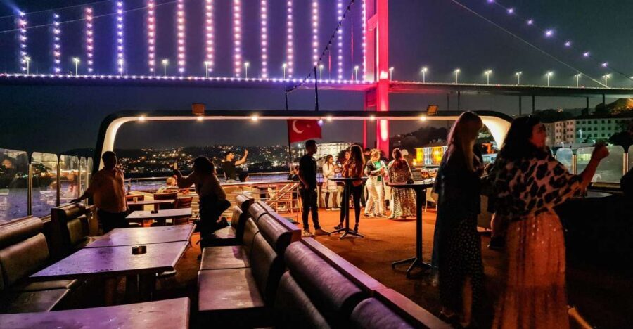 Istanbul: Bosphorus Dinner Cruise w/ Drinks & Entertainment - Getting to the boat: the practical part you don’t want to mess up