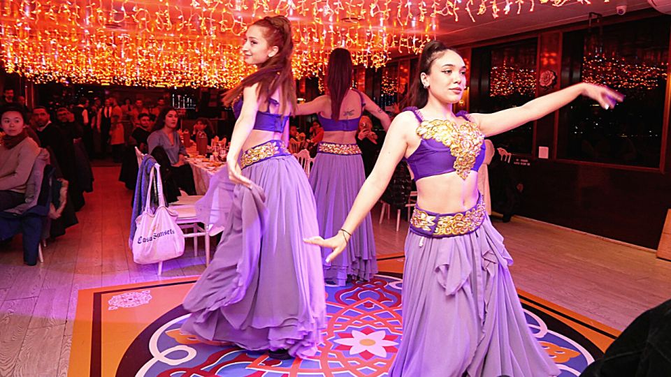Istanbul: Bosphorus Dinner Cruise with Drinks & Turkish Show - FAQ