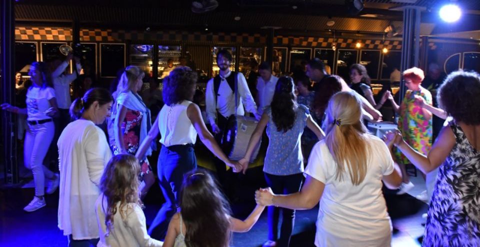Istanbul: Bosphorus Dinner Cruise with Private Table & Show - Hotel Pickup vs. Harbor Meeting: Choose What Reduces Your Stress