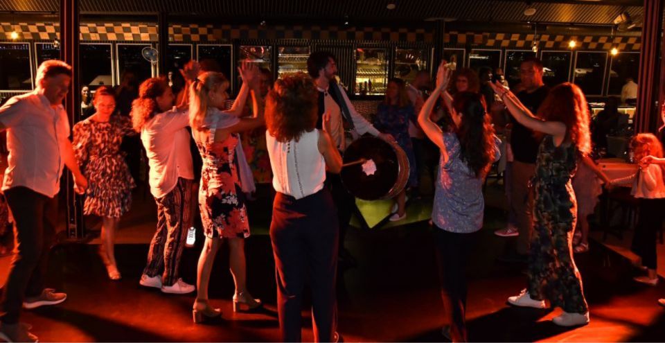 Istanbul: Bosphorus Dinner Cruise with Private Table & Show - Istanbul Sights From the Water: What You’ll Actually See