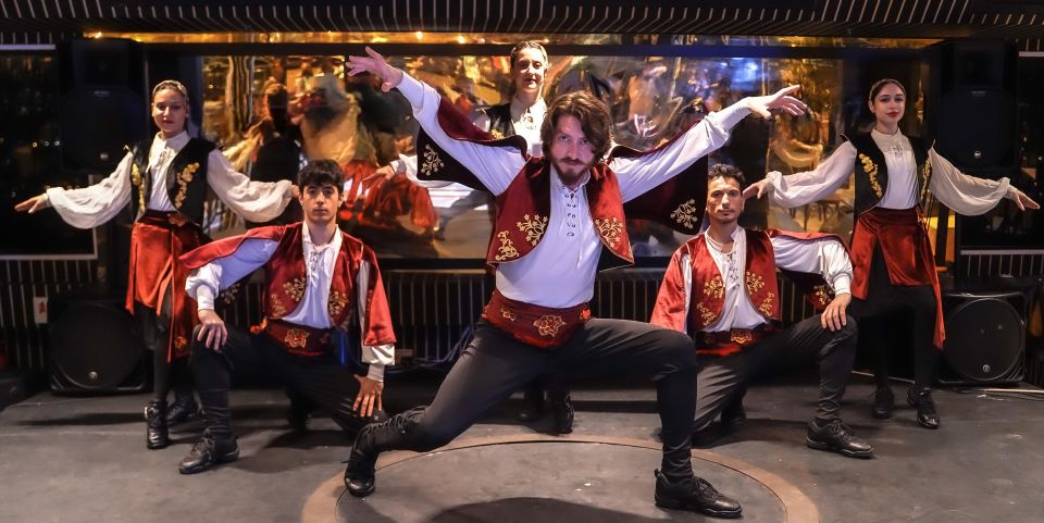 Istanbul: Bosphorus Dinner Cruise with Private Table & Show - The 3.5-Hour Flow: What Happens From Boarding to Final Lights