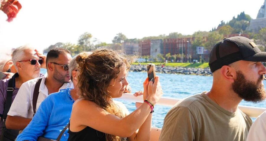 Istanbul: Bosphorus & Golden Horn Cruise Daytime or Sunset - Under the Bosphorus Bridge and Past the Fortresses