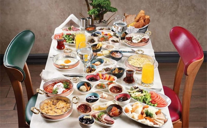 Istanbul: Bosphorus Morning Cruise with Breakfast - Where the cruise starts: Kabataş pier and the SULTANIA boat