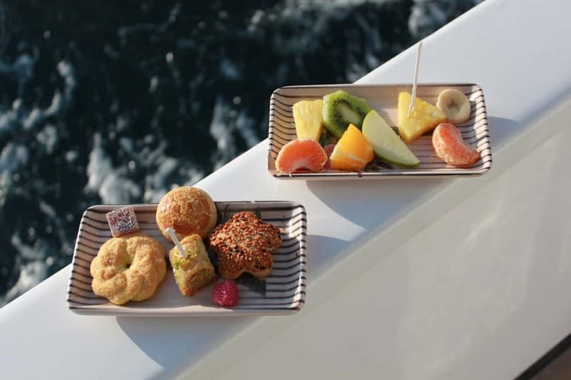 Istanbul: Bosphorus Private Guided Yacht Cruise with Snacks - Your Bosphorus route: what you’ll see at each stop