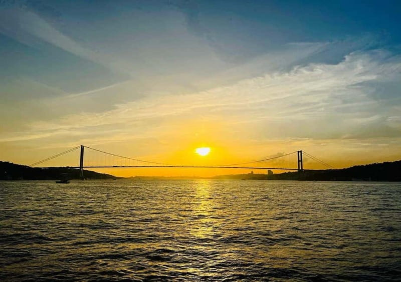 Istanbul: Bosphorus Private Guided Yacht Cruise with Snacks - The guide and the comfort factor: why this feels easy