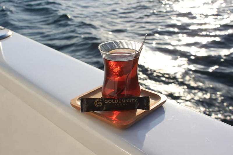 Istanbul: Bosphorus Private Guided Yacht Cruise with Snacks - Value and price: is $314 per group fair?