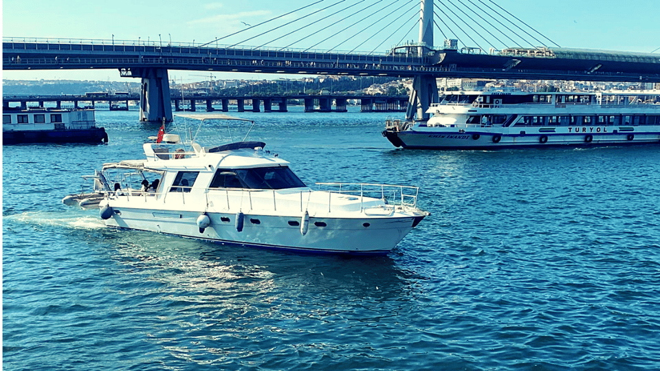 İstanbul: Bosphorus Private Yacht Cruise with Tea and Coffee - Who Should Book This Bosphorus Cruise