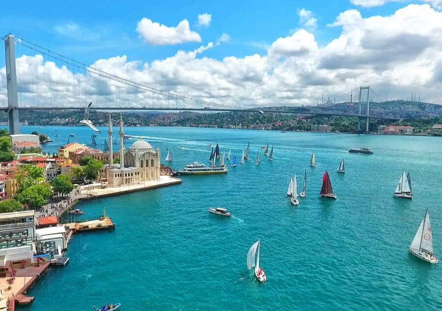 Istanbul: Bosphorus Sightseeing Cruise with Sunset Option - What the 90-Minute Bosphorus Cruise Feels Like