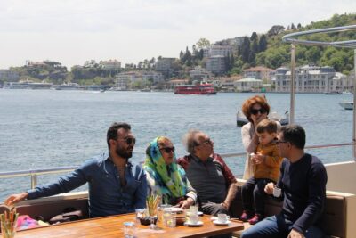Istanbul: Bosphorus Strait and Black Sea Lunch Cruise - Finding Kabataş İskelesi and setting yourself up for an easy start