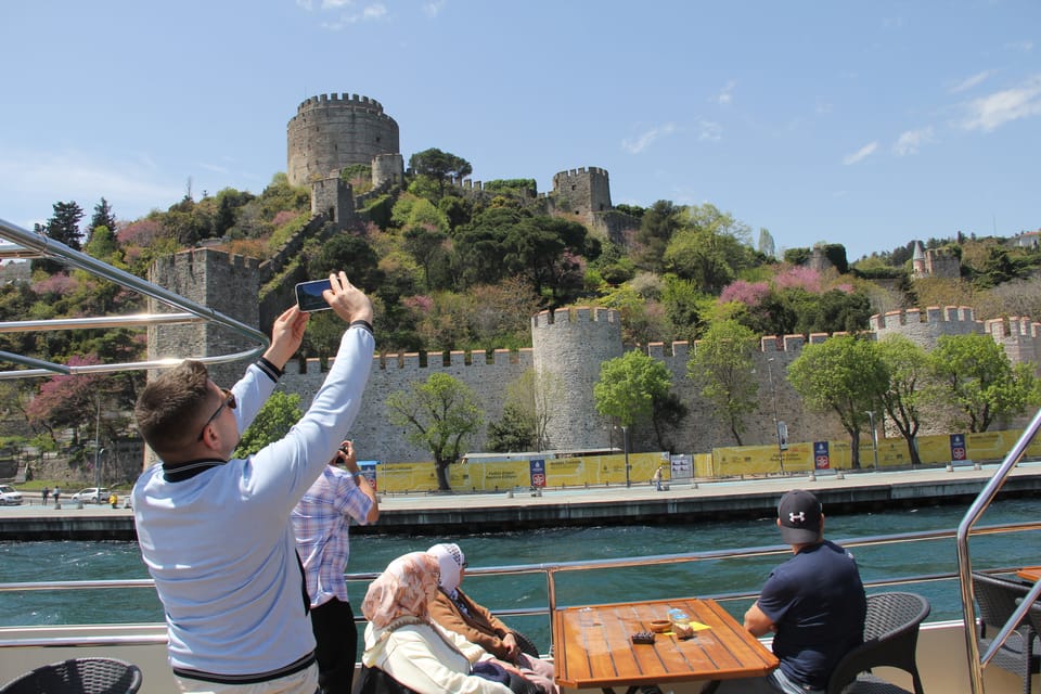 Istanbul: Bosphorus Strait and Black Sea Lunch Cruise - Two-course lunch onboard: how it fits the pace (and what to expect)