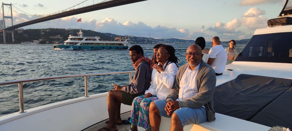 Istanbul: Bosphorus Sunset Cruise on Yacht with Live Guide - Key highlights you’ll feel right away