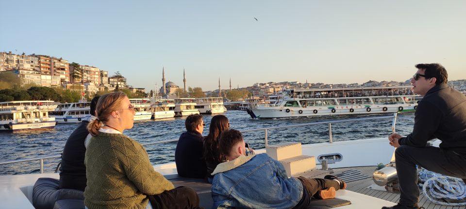 Istanbul: Bosphorus Sunset Cruise on Yacht with Live Guide - Why a Bosphorus sunset cruise beats Istanbul on land